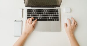 パソコン設定サービスは持ち込みがおすすめ？